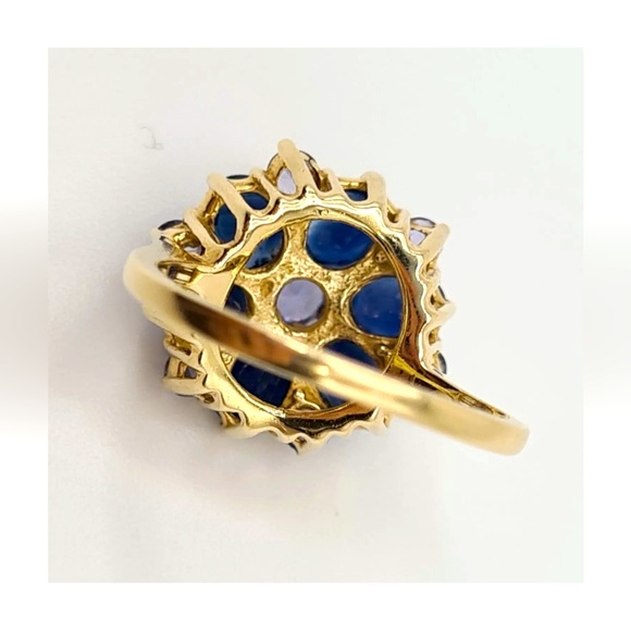 Vintage 14K Yellow Gold Sapphire Flower Cocktail Statement Ring Size 6 - Picture 3 of 9